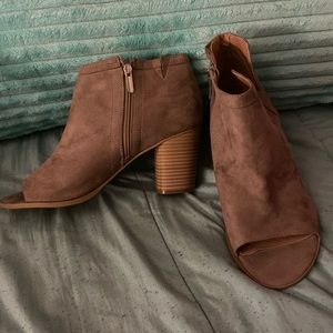 Torrid peep toe heeled ankle bootie